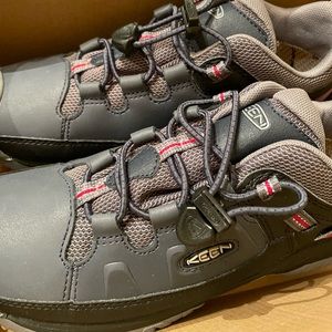 Boys Keen waterproof hikers